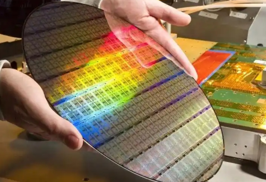 科学家开发出一种轻型光学系统，可对物体表面进行微米级精度的3D检测